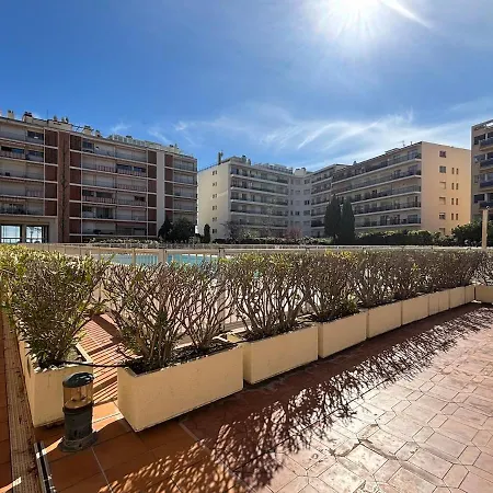 Vue Avec Piscine Et Parking Prive روكوبرُن كاب مارتي