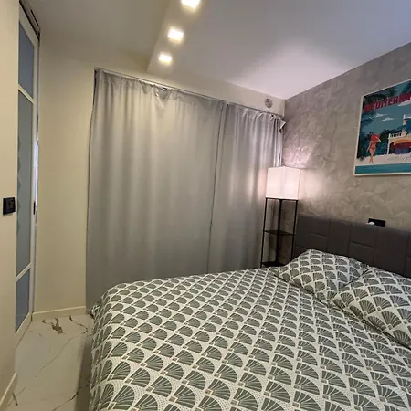 Vue Avec Piscine Apartment