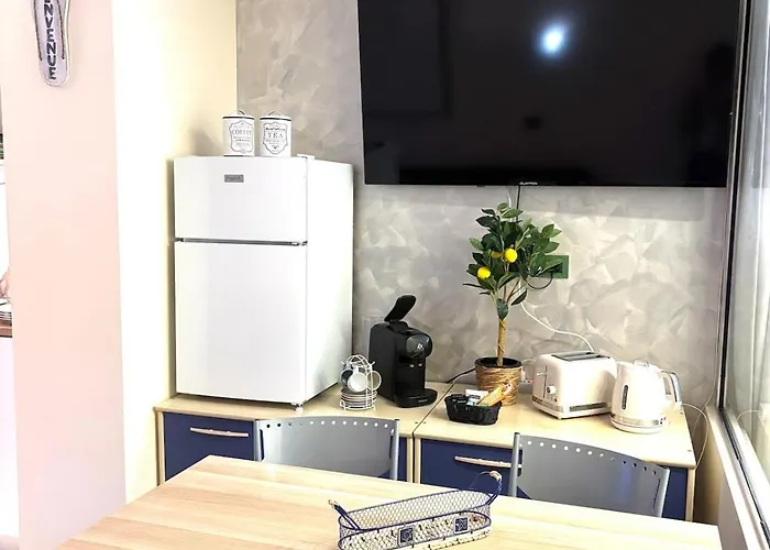 Vue Avec Piscine Et Parking Prive * روكوبرُن كاب مارتي