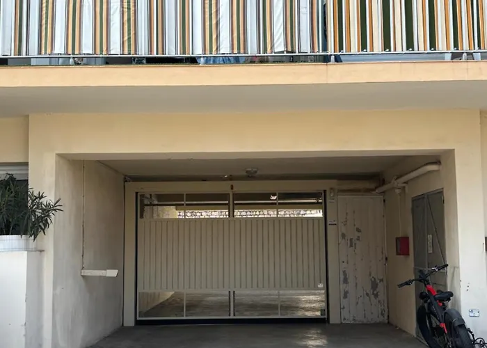 Vue Avec Piscine Et Parking Prive روكوبرُن كاب مارتي